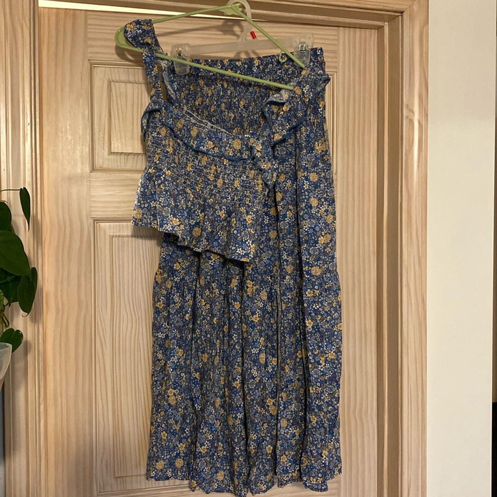 Natural Life skirt and tank set Size Medium